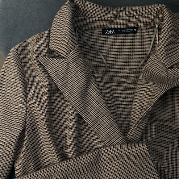 Zara Women's Brown and Tan Blouse - Picture 4 of 4